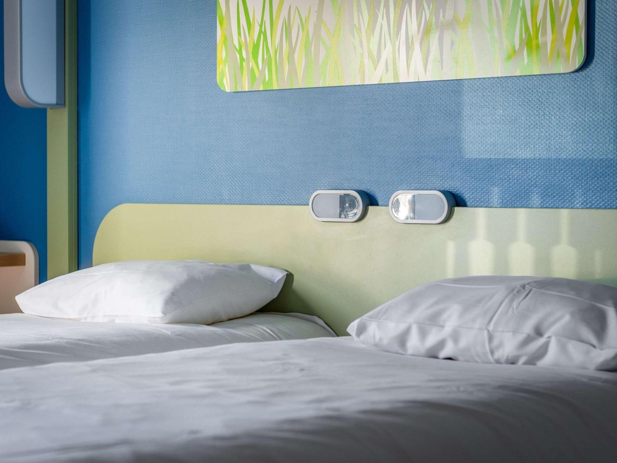 Ibis Budget Caen Herouville Экстерьер фото