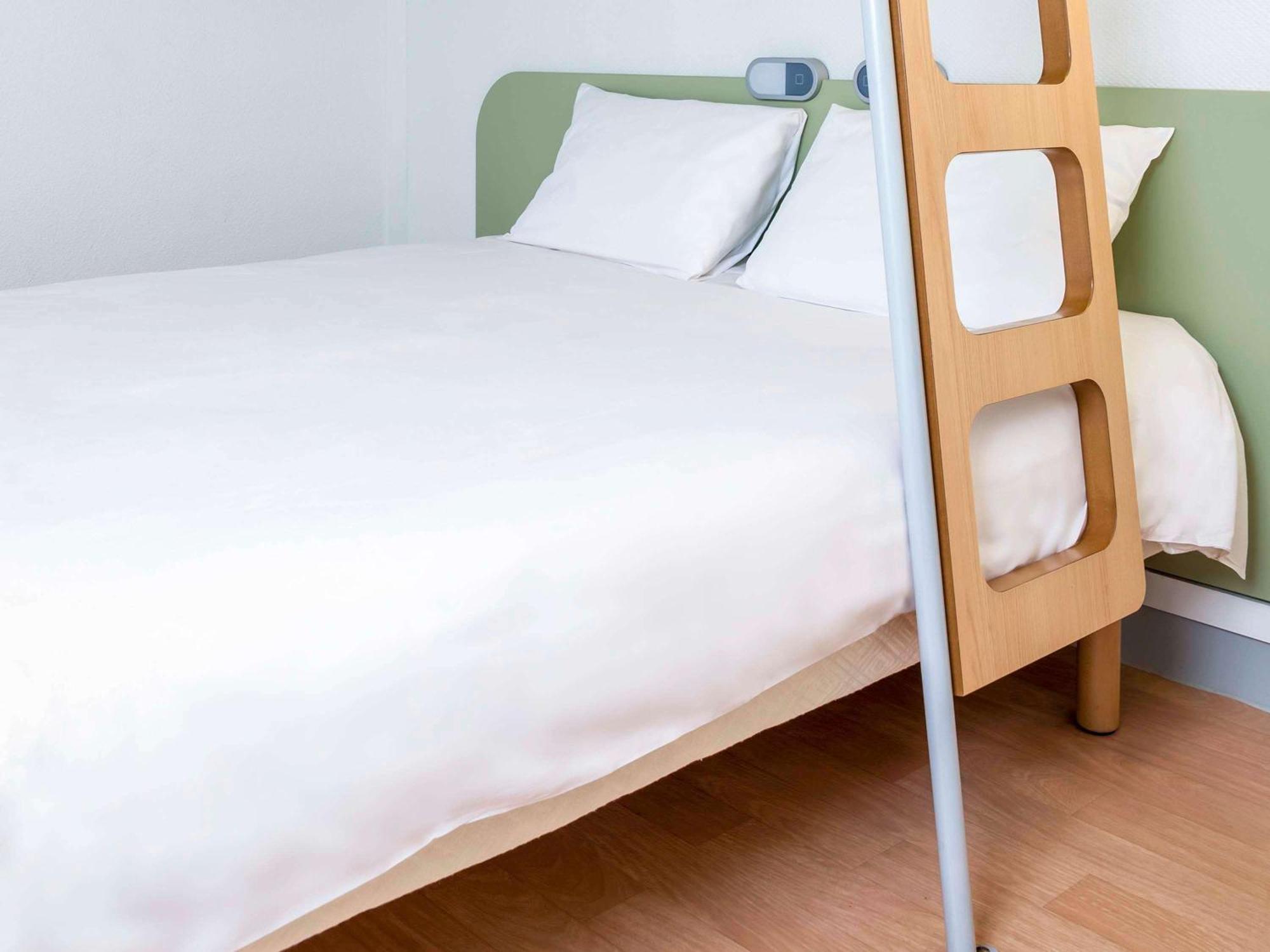 Ibis Budget Caen Herouville Экстерьер фото